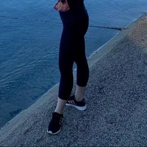 Adidas cloud foam in Black and Gold